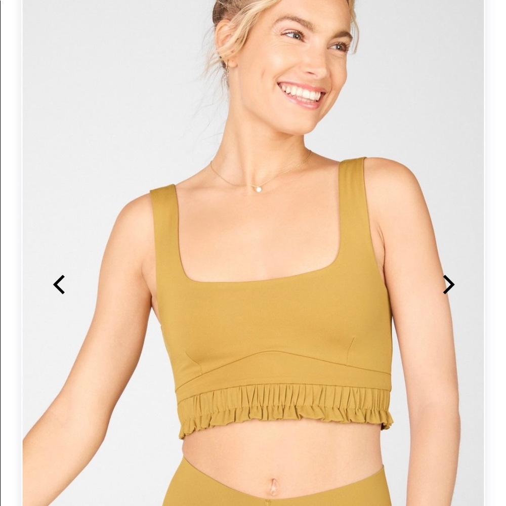 Fabletics Isabella sports bra